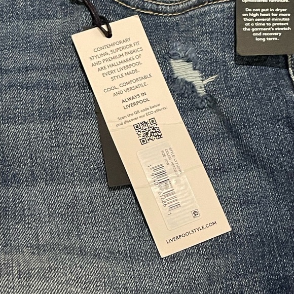 Liverpool Kennedy Crop straight leg NWT distressed soft denim jeans stitch fix - Picture 9 of 16